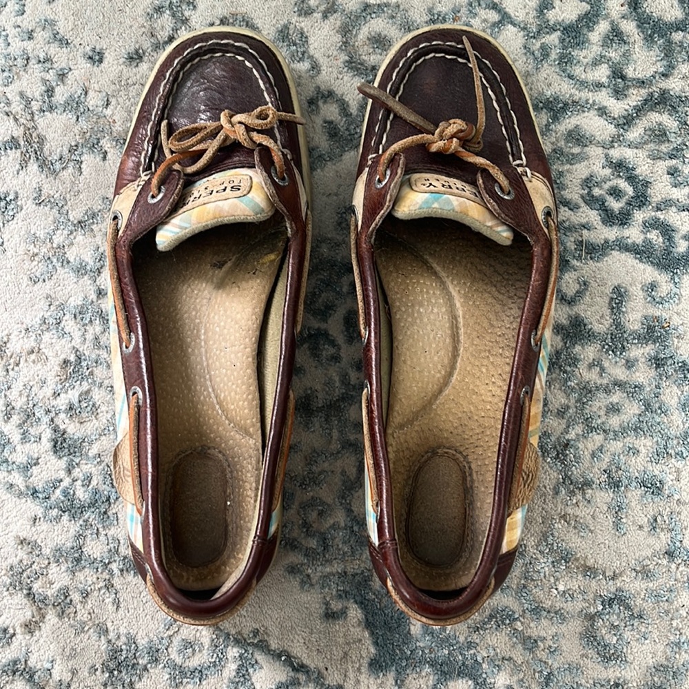 Women’s Sperry shoes